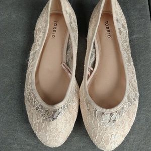 Torrid lace flats